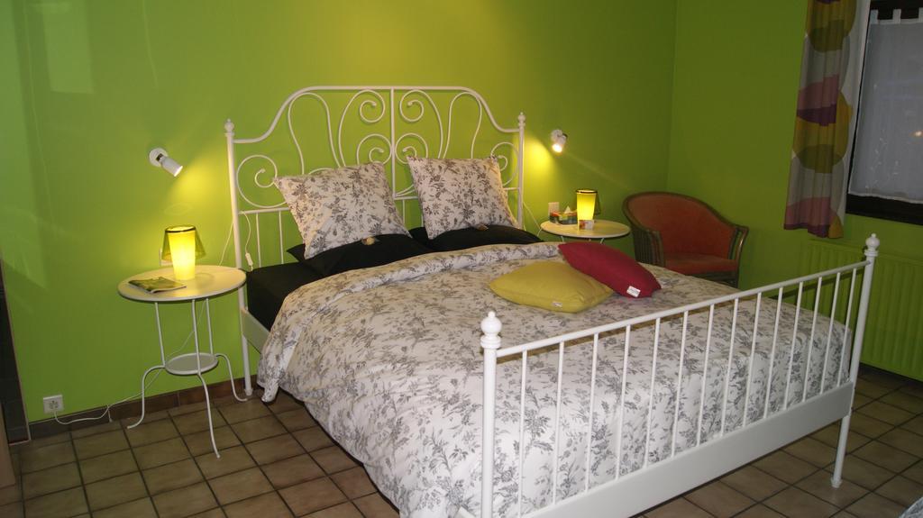 Fleurs-Sauvages Bed & Breakfast Hebronval Bilik gambar